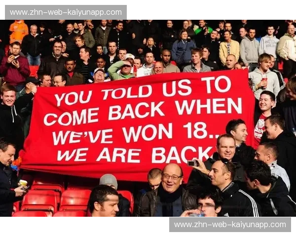 梦剧场的红与永恒城的血：当曼联遇见罗马，这不仅是足球，更是史诗