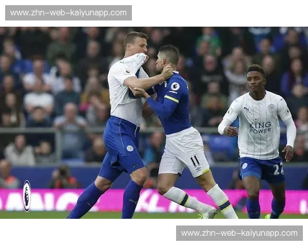 蓝调狂想曲：当“蓝狐”猎杀遇上“太妃糖”的硬骨头，谁才是英超保卫战的真硬汉？